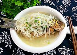 萝卜丝鲫鱼汤