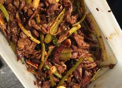孜然干煸牛肉丝