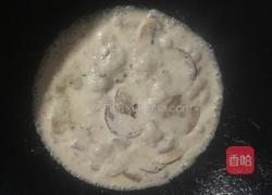 圣女果圈火腿奶油方便面的做法图解3