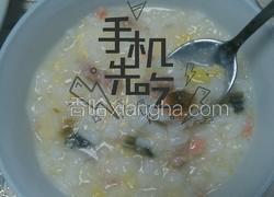 皮蛋瘦肉火腿鸡蛋粥