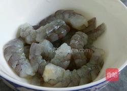 韭菜鸡蛋虾仁盒子的做法图解3
