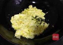 韭菜炒鸡蛋的做法图解2