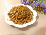 绿豆芽炒面