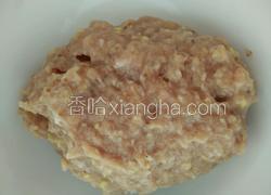 剁香菇丸子