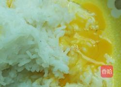 豌豆胡萝卜蛋炒饭的做法图解3