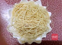 卷心菜炒面线的做法图解3