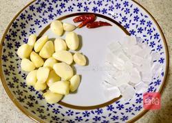 糖醋带豆的做法图解2