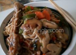 黄闷鸡土豆粉