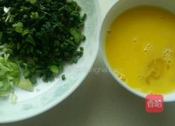 香椿炒米饭的做法图解2