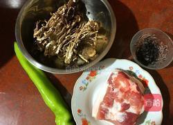 豉香茶树菇回锅肉的做法图解1