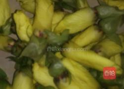 黄秋葵花煮蛋汤的做法图解1