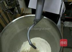 爆汁大虾肉包的做法图解1