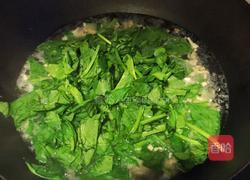 菠菜豆腐瘦肉海米蛋花汤的做法图解8