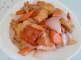 豆腐干炒洋葱胡萝卜片的做法[图]
