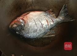 红烧鳊鱼的做法图解4