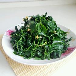 炒灰灰菜（天然野菜）的做法[图]