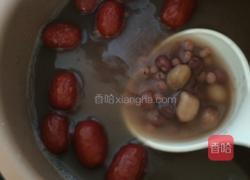 红豆薏米粥的做法图解4