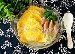菠菜蛋饺粉丝汤