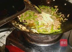 青椒炒肉丝的做法图解12