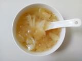 快速煮鲜百合莲子银耳糖水的做法[图]