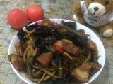 红烧肉炖干豆角木耳葫芦条的做法[图]