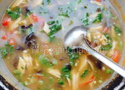 酸辣肉丝汤