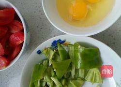 西红柿鸡蛋面的做法图解2