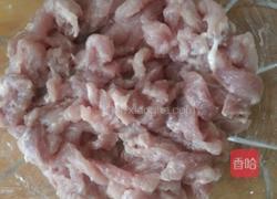 青椒炒肉丝的做法图解3