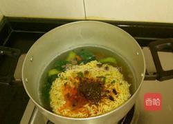 汆青菜方便面的做法图解8
