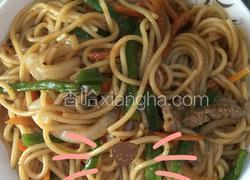 黑椒牛柳炒意面