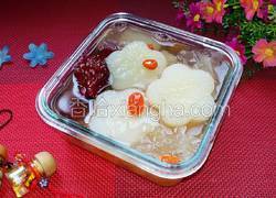 蜂蜜雪梨银耳羹