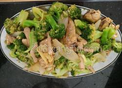 西兰花炒鸡翅猪扒肉