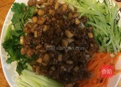 杏鲍姑肉酱面的做法图解3