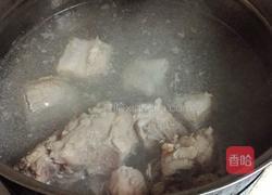 冬瓜排骨汤的做法图解1