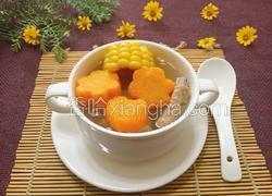 胡萝卜玉米龙骨汤