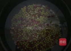红豆绿豆红枣粥的做法图解1