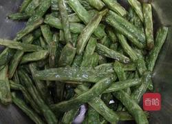 干煸四季豆的做法图解1