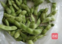 煮毛豆的做法图解1