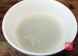 西兰花炒瘦肉虾仁的做法图解9