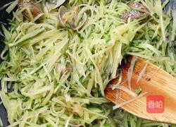 黄瓜丝土豆丝蚬子的做法图解6