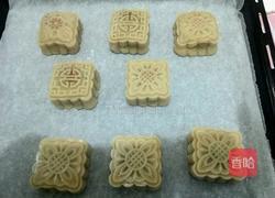 蛋黄广式月饼的做法图解14