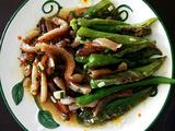 辣椒炒肉皮