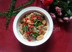 油豆腐焖鱼 
