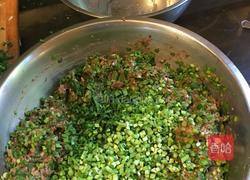 韭菜猪肉饺子的做法图解3
