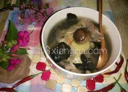 清炖乳鸽汤