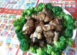 冰镇西兰花拼排骨