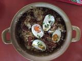 腊肉、腊肠、叉烧、咸蛋煲仔饭的做法[图]
