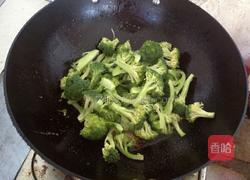 花菜炒肉的做法图解6