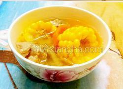 胡萝卜玉米排骨汤