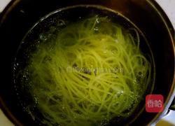 拌凉面的做法图解2